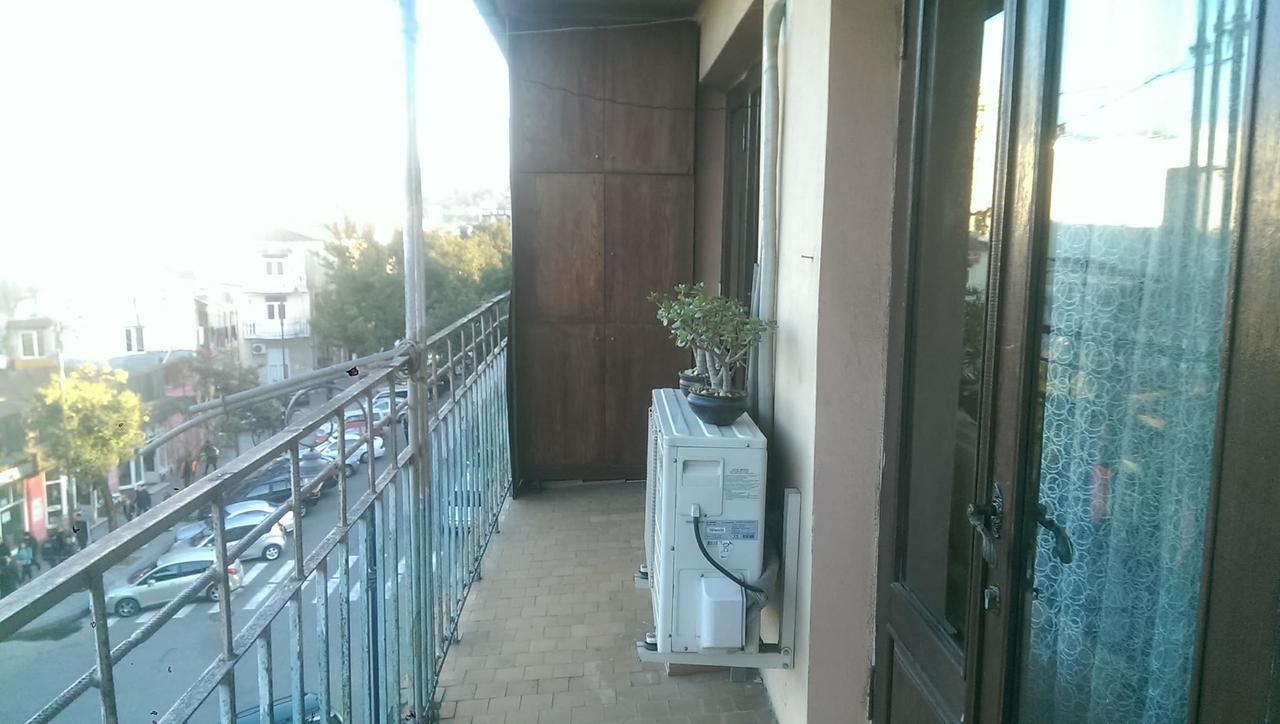 Apartment K. Gamsakhurdia St. Batumi Exterior foto
